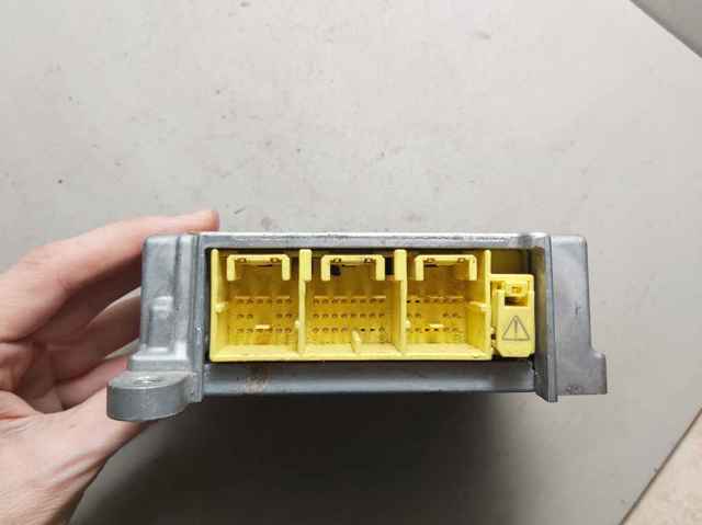 3891065J30 SUZUKI Модуль-процессор управления подушкой безопасности (ЭБУ AIRBAG) купить в Сумы