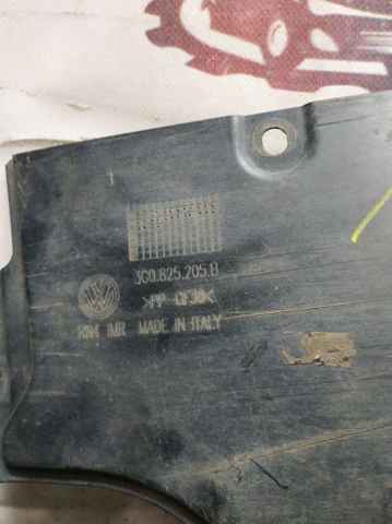 Защита днища, задняя левая 3G0825205B VAG