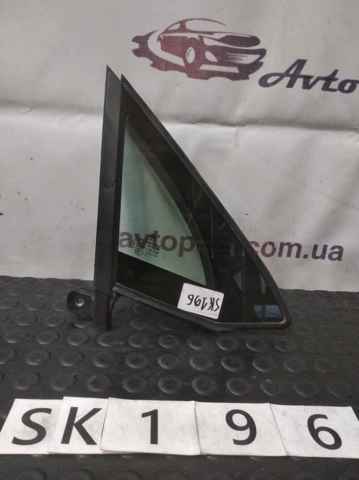 Стекло-форточка двери, передней, правой 3G0845114F VAG