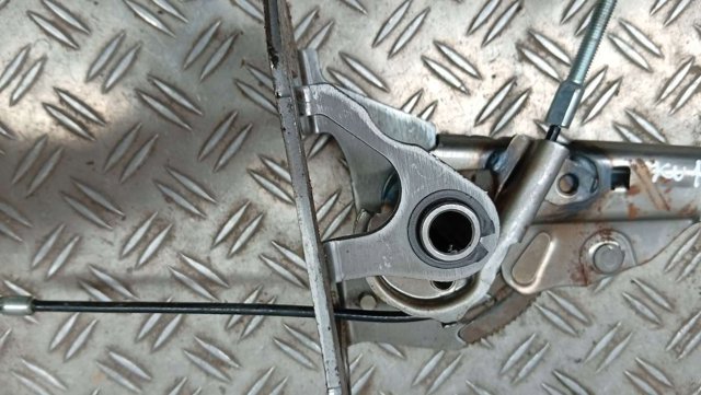 3M512780DB Трос ручного тормоза передний купить Полтава