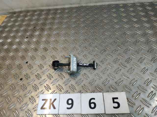 Zk0965 3m51r23500aj обмежувач ходу дверей перед/зад ford focus 2 08-11 3M51R23500AJ