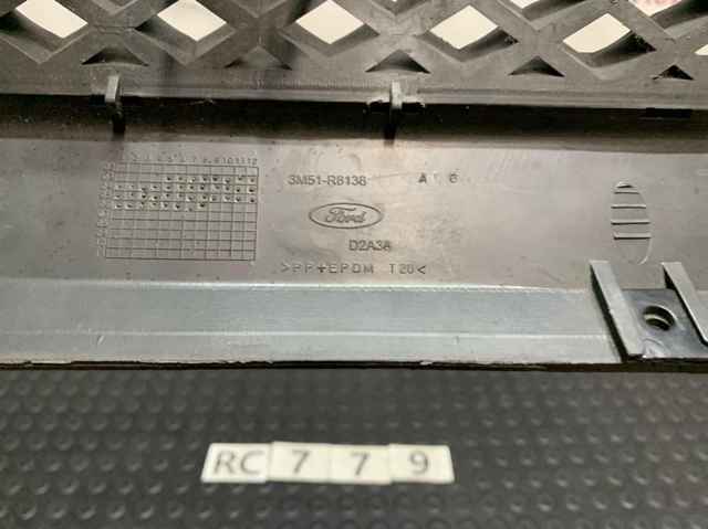 Решетка 3M51R8138 FORD