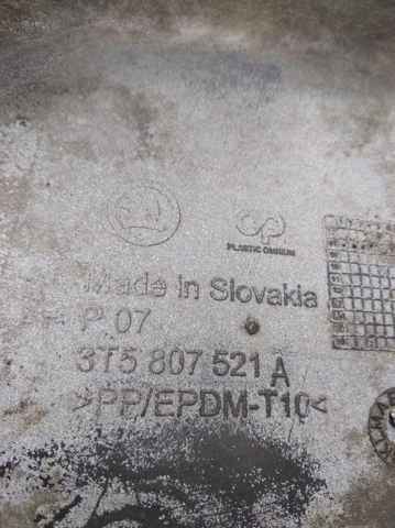 Спойлер заднего бампера 3T5807521A VAG