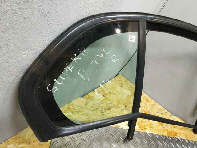 VAG 3T5845210P Стекло-форточка двери задней правой в наличии Павлоград