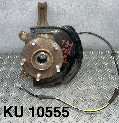 Цапфа - поворотный кулак передний, левый 40015JD000 NISSAN