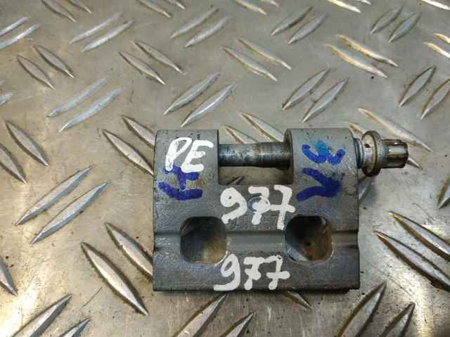 Завеса передней двери 41002993108 BMW