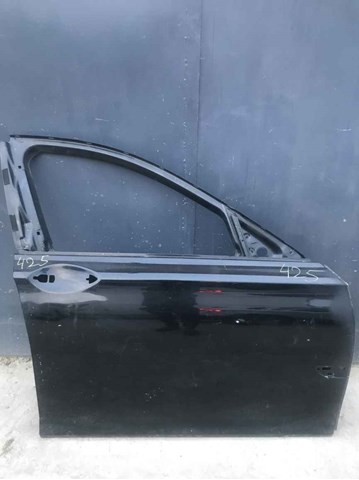 Пассажирская передняя дверь 41007203978 BMW