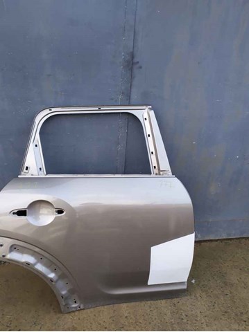 Задняя правая дверь 41007438598 BMW
