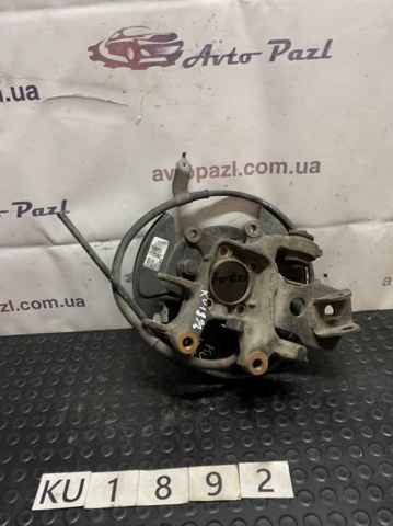 423040R020 TOYOTA Цапфа задняя правая купить в Ровно
