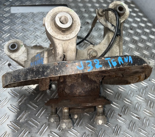 NISSAN 43018JN00A Цапфа задняя правая в наличии Сумы