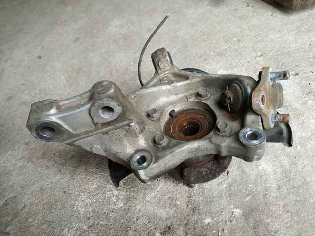 4320147030 TOYOTA Цапфа (поворотный кулак) передний правый купить в Одесса