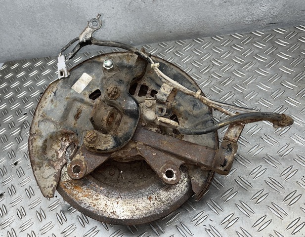 TOYOTA 4321126120 Цапфа передняя правая в наличии Днепр