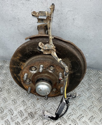 TOYOTA 4321126120 Цапфа (поворотный кулак) передний правый в наличии Павлоград