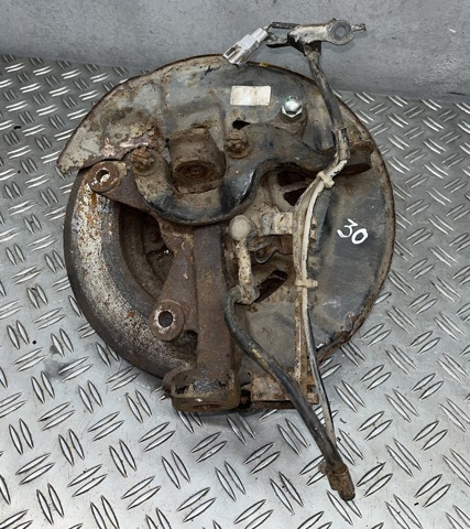 TOYOTA 4321126120 Цапфа передняя правая в наличии Чернигов