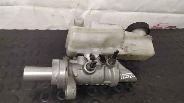 Цилиндр тормозной колесный, задний 460113705R RENAULT