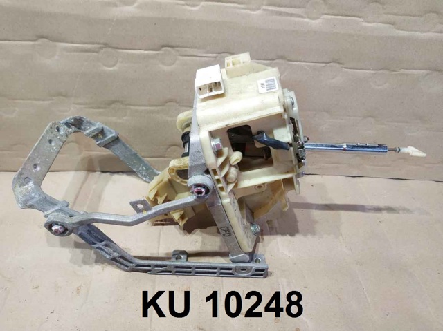 467002EXXX HYUNDAI Механизм переключения передач (кулиса, селектор) купить в Николаев