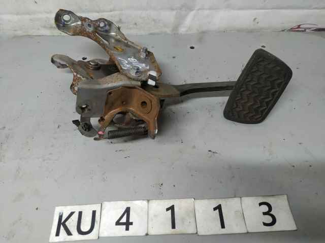 Педаль тормоза 4711006281 TOYOTA