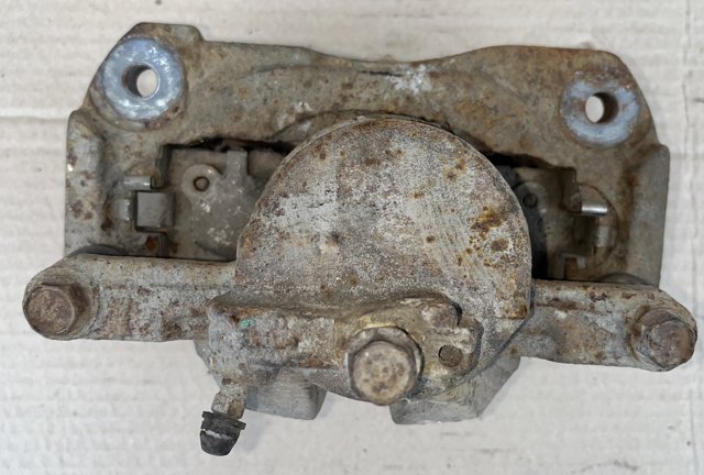 4773033340 TOYOTA Суппорт тормозной передний правый купить в Ровно