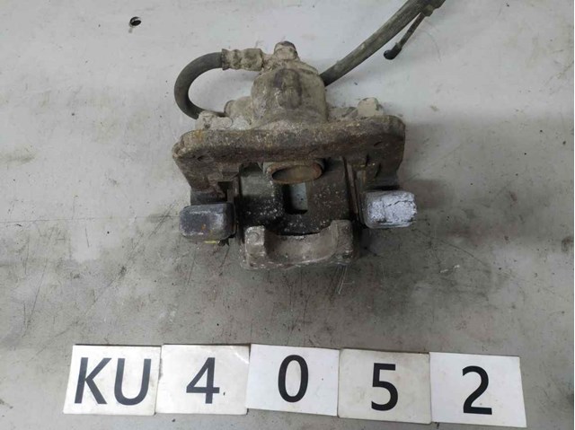 4783033240 TOYOTA Суппорт тормозной задний правый купить в Ровно