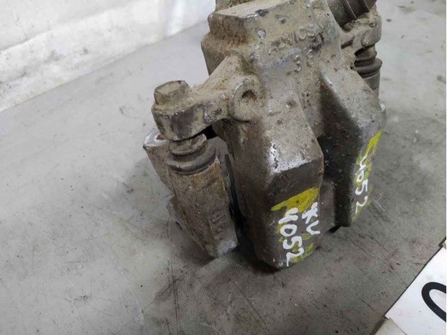 4783033240 TOYOTA Суппорт задний правый купить в Днепр