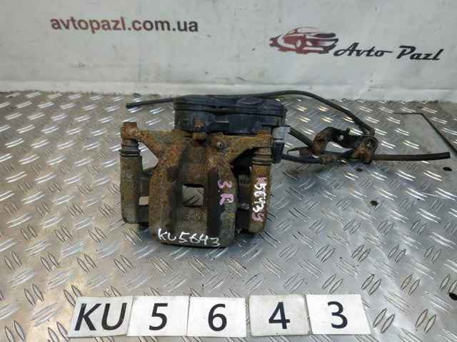 Суппорт тормозной задний правый 4783048130 TOYOTA