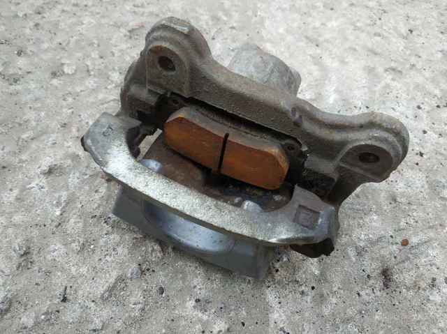 4785053051 TOYOTA Суппорт задний левый купить в Киев