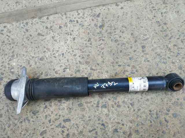 Стойка задняя правая 48530F4010 TOYOTA