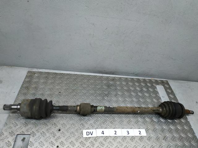 Полуось передняя, правая 495003K160 HYUNDAI
