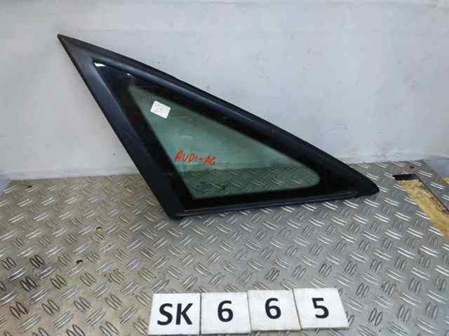 Стекло багажника, левое 4G5845299F VAG