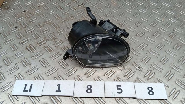 Противотуманная фара левая 4L0941699A MARKET (OEM)