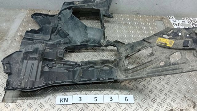 51118069891 Кронштейн крепления противотуманной фары левой купить Сумы