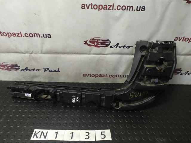 Кронштейн бампера заднего, правый 51127239884 BMW