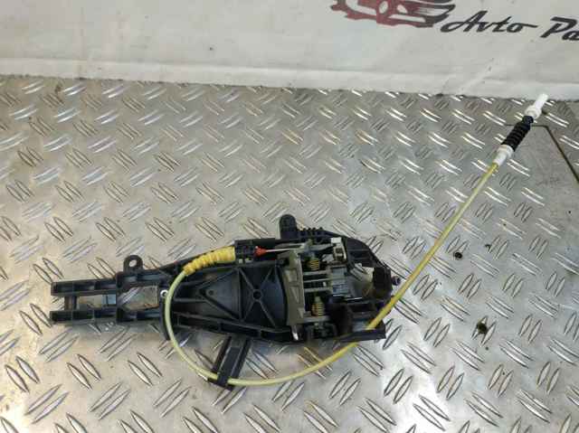 BMW 51222992975 Держатель наружной ручки двери задней левой в наличии Харьков