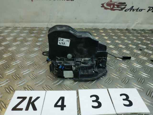 Замок задней двери, левой 51227276673 BMW