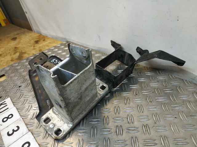 51647163484 BMW Суппорт радиатора правый (монтажная панель крепления фар) купить в Ирпень