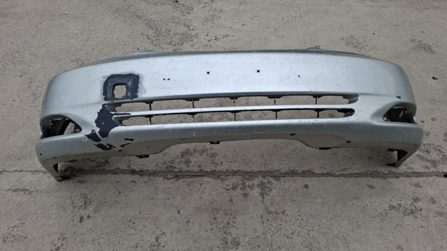 TOYOTA 5211933924 Передний бампер в наличии Львов