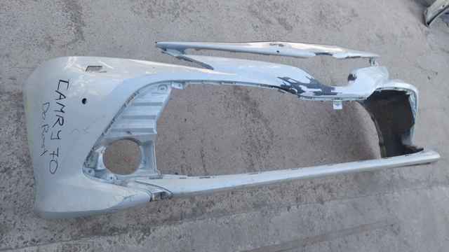 Кожух бампера переднего 5211933A50LE TOYOTA
