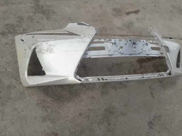 Буфер (бампер) передний 5211953A00 TOYOTA