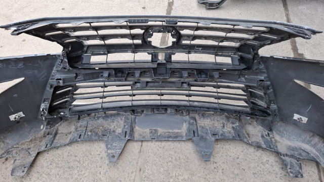 5211960G80 TOYOTA Бампер передний купить в Николаев