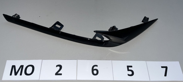 Молдинг бампера заднего правый 5256578060 TOYOTA
