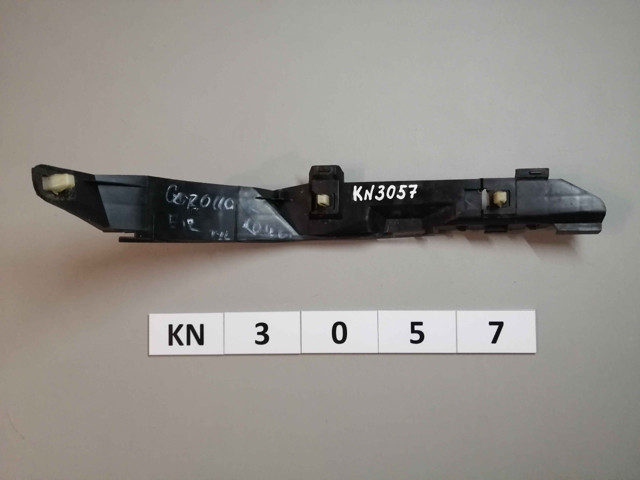 Правый кронштейн крепления бампера заднего 5257513020 TOYOTA