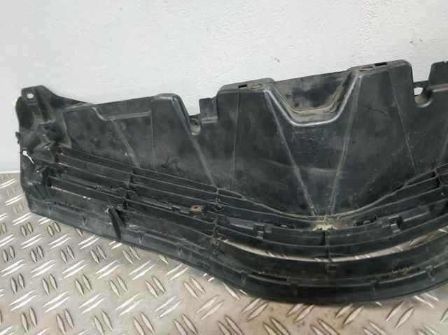 Решетка радиатора 531110D370 TOYOTA