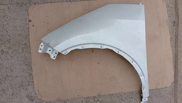 Крыло левое 53812F4050 TOYOTA