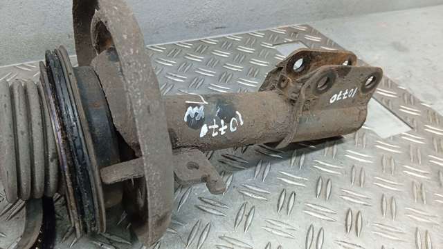 RENAULT 543020008R Амортизатор передний в наличии Днепр