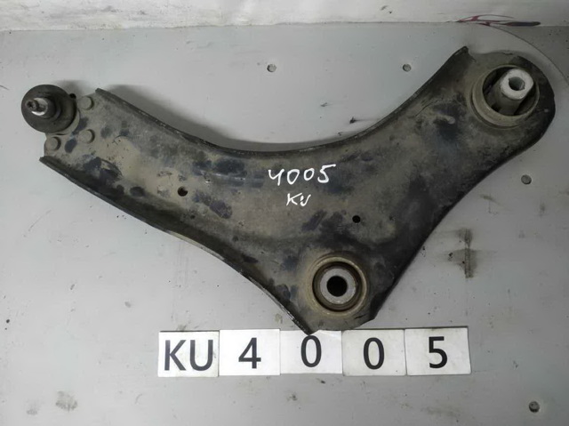 545009207R Рычаг передней подвески нижний правый купить Чернигов