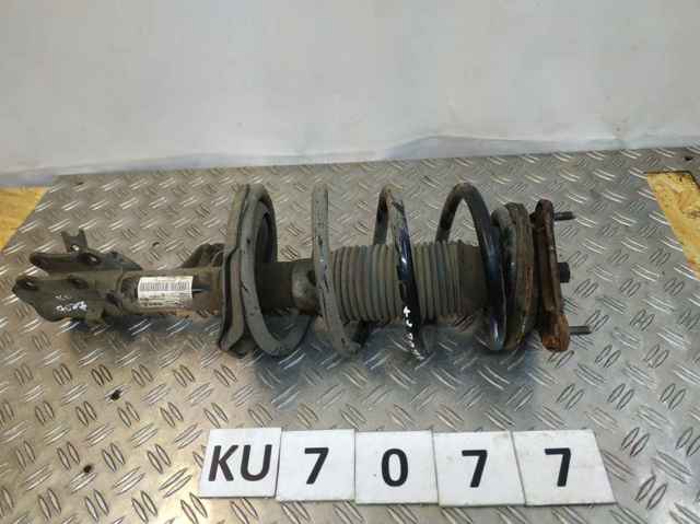 Амортизаторная стойка передняя правая 546601G200 HYUNDAI