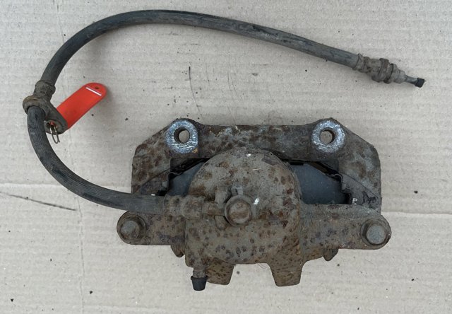 SUZUKI 5510265J03999 Суппорт тормозной передний левый в наличии Одесса