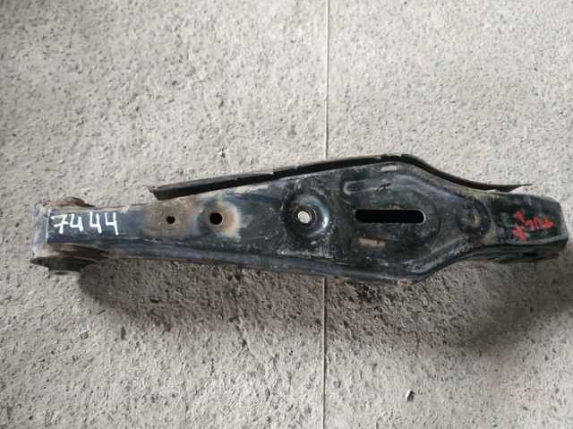Рычаг задней подвески нижний, левый 55210D3050 HYUNDAI