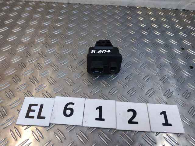 Реле предпускового подогревателя 55229840 FIAT