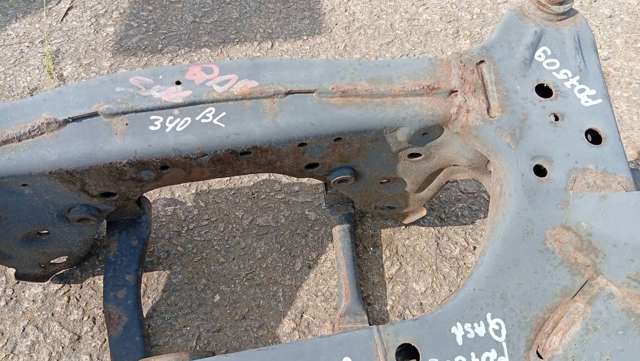 NISSAN 554011YA0A Подрамник задний в наличии Киев